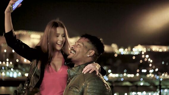 Украинская девушка кончает во время секса с негром